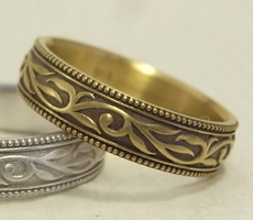 唐草柄(蔦、ツタ)の結婚指輪 アンティーク調